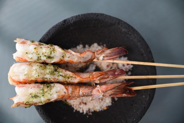画像: 地元産の「バイアエビ」はシンプルにグリルでどうぞ!
