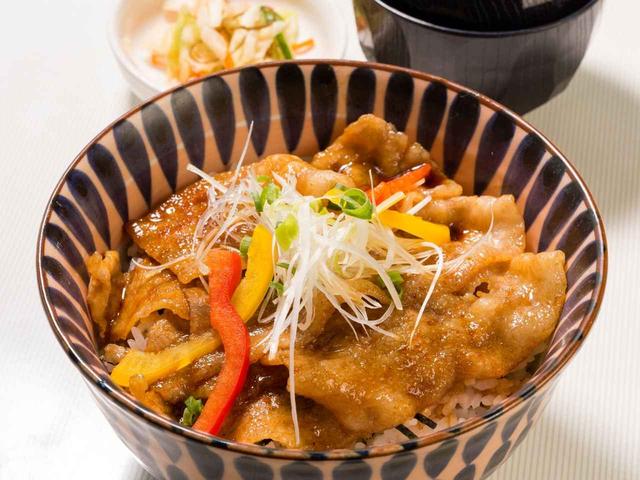 画像: 筑波学園ゴルフ倶楽部のキングポーク豚バラ焼肉丼(料金はプレー代に含まれる)