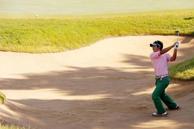 画像: 2008年の日本オープンでは17歳の石川遼が奮闘。17番(試合では8番)では4日間でダブルボギーひとつ、ボギーひとつと苦しめられた