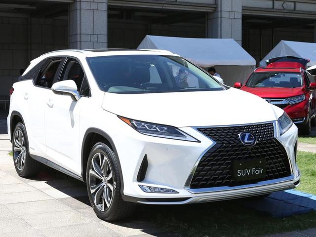 画像1: ハイブリッドの大型ラグジュアリーSUV