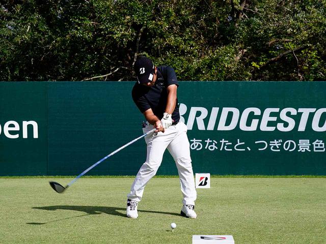 画像5: 【比嘉一貴】今季初優勝。小さな体格でも飛ばせる、高速回転スウィングの秘訣