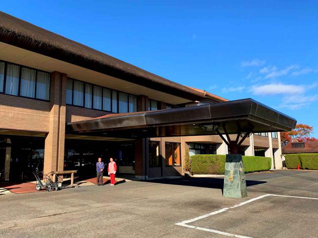 画像: 越生ゴルフクラブ クラブハウス玄関