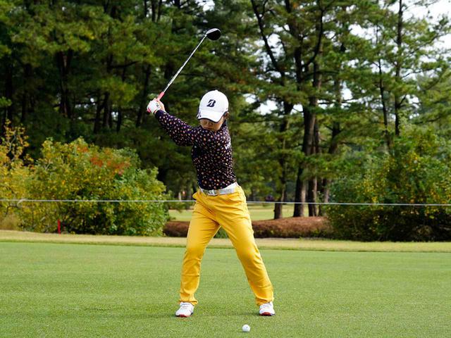 画像3: 【フェアウェイウッド】アマチュアでツアー優勝、女子プロに転向。大型新人・古江彩佳が直レッスン。いつも芯を喰うフェアウェイウッドスウィング
