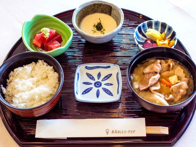 画像2: 鈴木さんのお気に入り豚汁定食(1100円)