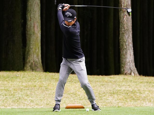 画像8: 【プロがプロを選ぶベストスウィンガー】男子ドライバー部門。賞金王・今平周吾が接戦を制して得票数1位