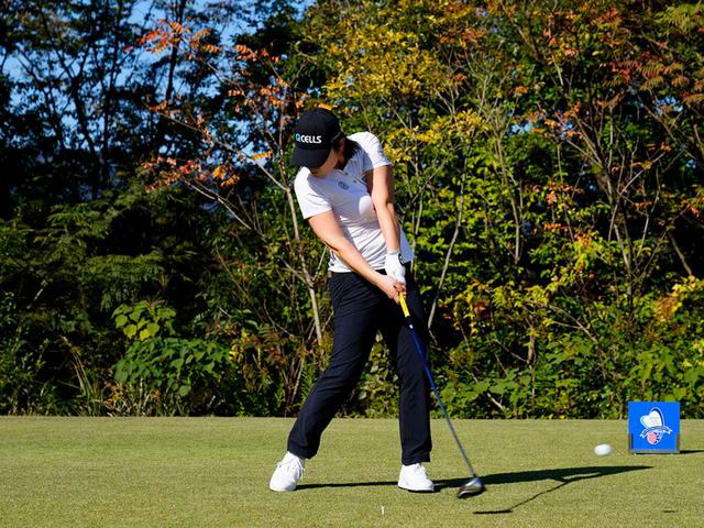 画像9: 【プロがプロを選ぶベストスウィンガー】女子ドライバー部門。美しいドローとリズムと飛距離でテレサ・ルーが連覇を達成