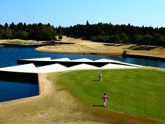画像: 芝山GC7番、8番(160Y・P3、326Y・P4)浮世絵をモチーフとし、広重、北斎のホール名がつく