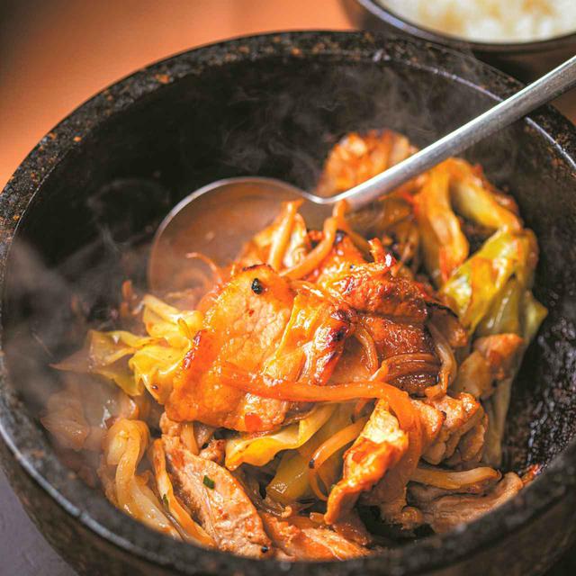 画像1: 石釜生姜焼き膳(1820円)