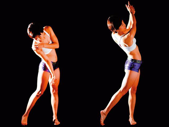 画像: 右わき腹を縮めたまま 胸を上空に向ける
