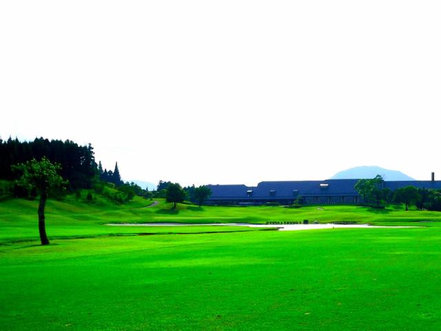 画像: 鹿児島高牧カントリークラブ 18番(471Y・P4)