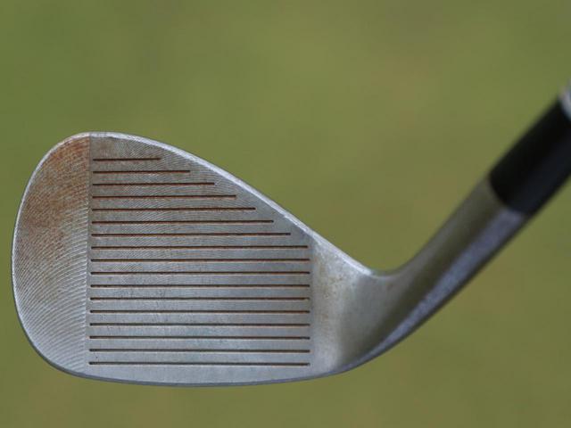 画像: ウェッジは50度と58度の2本。グリーン周りはほぼ58度で対応する。スピンコントロールがしやすく、思いどおりの球が打てる