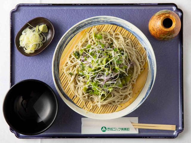 画像: 追加300円でそばを新潟県産へぎそばに、追加300円で天ぷら(野菜3点と海老天)、追加400円でミニ丼セットにできる