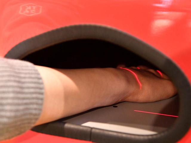 画像: 3Dスキャナーでデータを計測