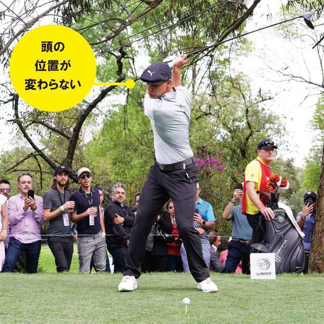 画像: 手首を使わずクラブを上げる