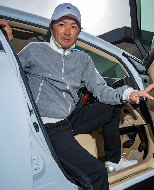 画像: モノトーン調で装飾も控えめな分、ラウンドの行き帰りに加え街でも着られるので使い勝手がいい