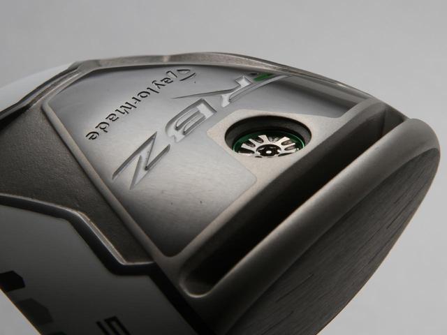 画像: ソールに深い溝(スピードスロット)を設けたテーラーメイドのRBZ