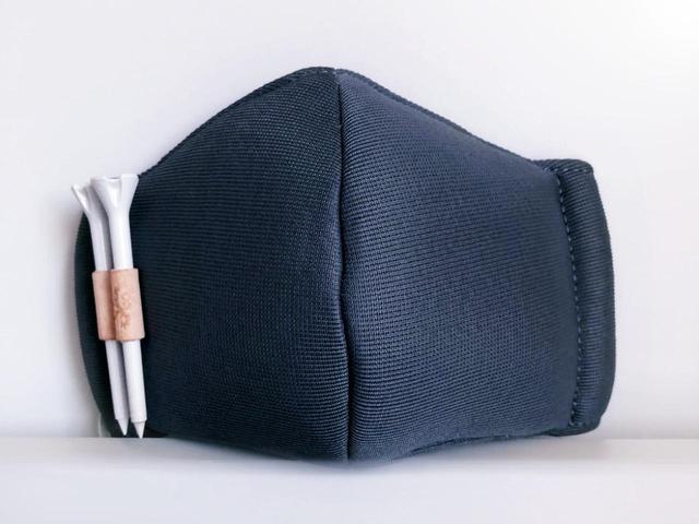 画像: オシャレ度満点。ゴルファーのために作られたマスクです