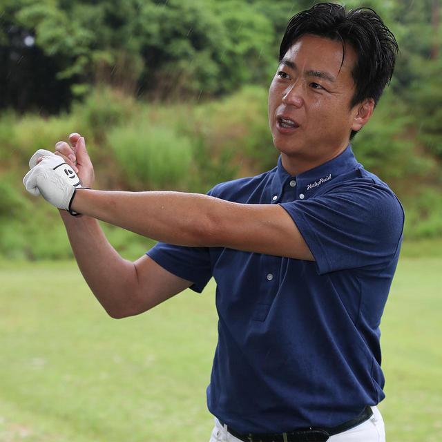 画像: 【解説/武市悦宏】167㌢と小柄な体格ながら、1年で100㍎飛距離を伸ばし、最高348ヤードを記録したティーチングプロ。今年に入り、今まで以上にスウィング研究に没頭する日々を送っている。2013年レッスン・オブ・ザ・イヤー