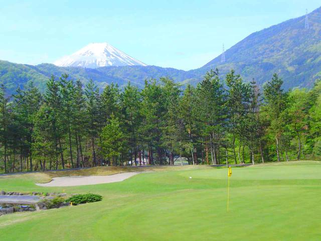 画像: 中央都留カントリー倶楽部 (山梨県都留市)