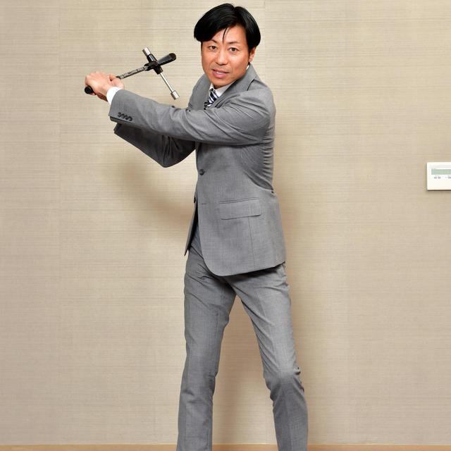 画像: 切り返し直後にウェートがスライドする