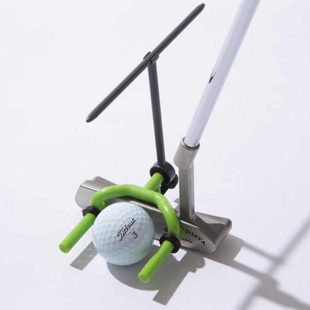 画像: 高難度の練習器具「ゴールポスト」。突き出したグリーンのポールの長さがクセモノです。