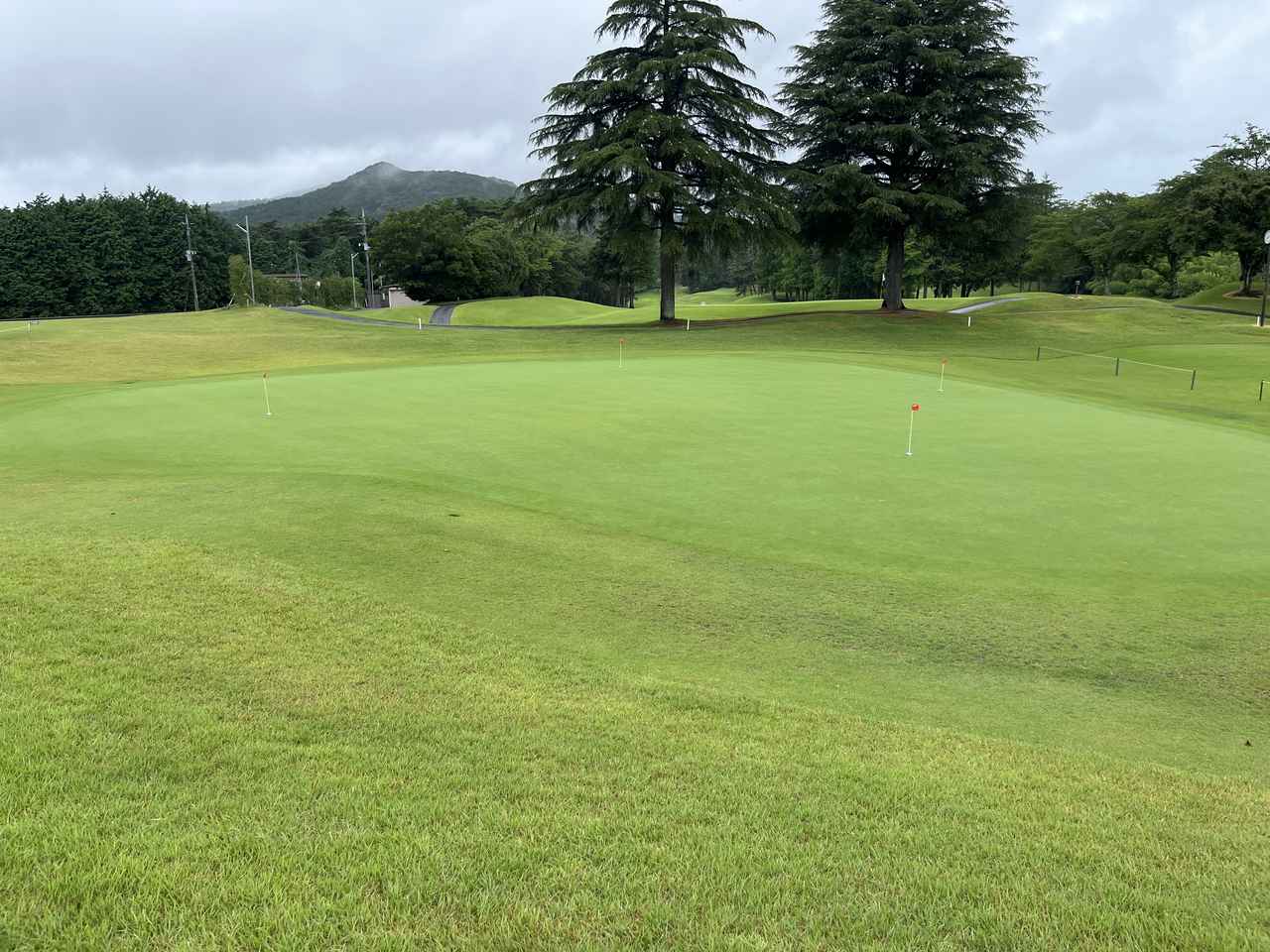 画像: 広々としたアプローチ練習場です、
