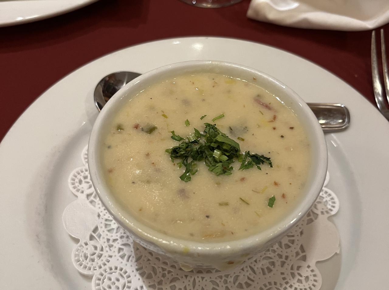 画像: アメリカ西海岸といえば「クラムチャウダー」。食べ比べもお勧め!