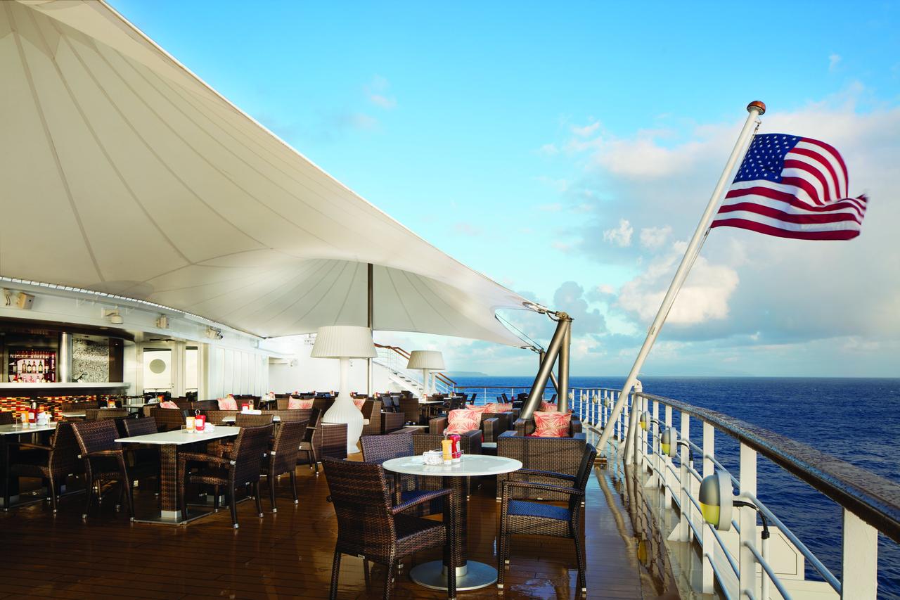 画像: 船内には14のレストラン、9のバーラウンジ