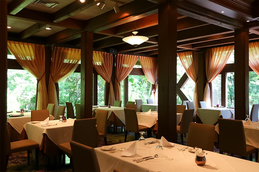 画像: 蓼科東急ホテル　メインダイニング　フレグラント