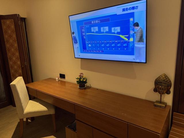 画像: テレビは日本語の放送もあるので安心です