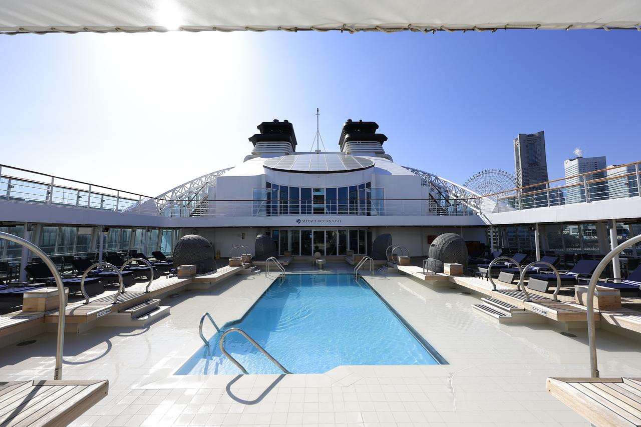 画像: 屋外プール