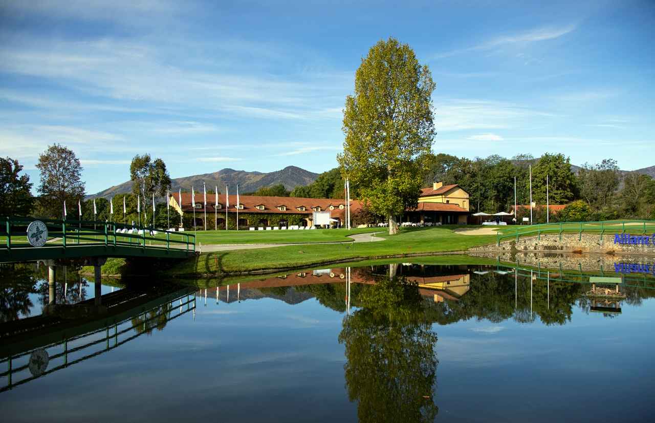 画像1: ロイヤルパーク・アイ・ロヴェリ