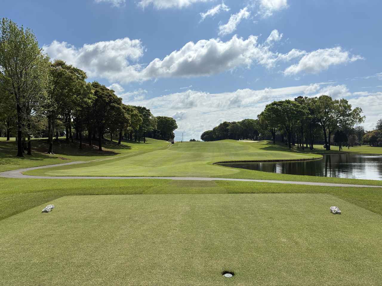 画像: 11番（387Y　PAR4）打ち上げで距離がある難関ホールです。