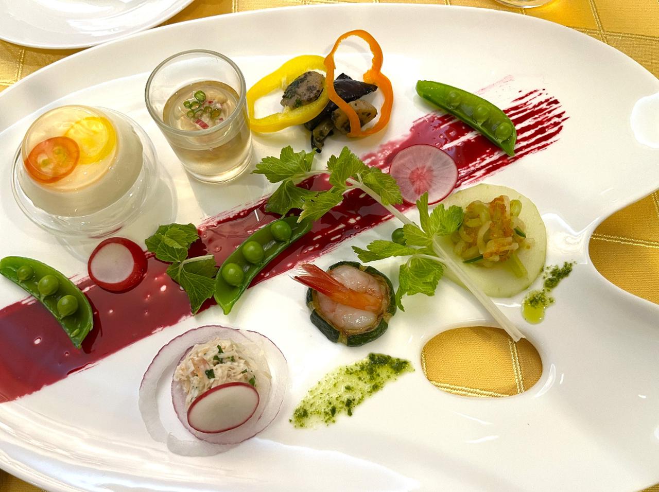 画像: 彩り豊かな料理の数々
