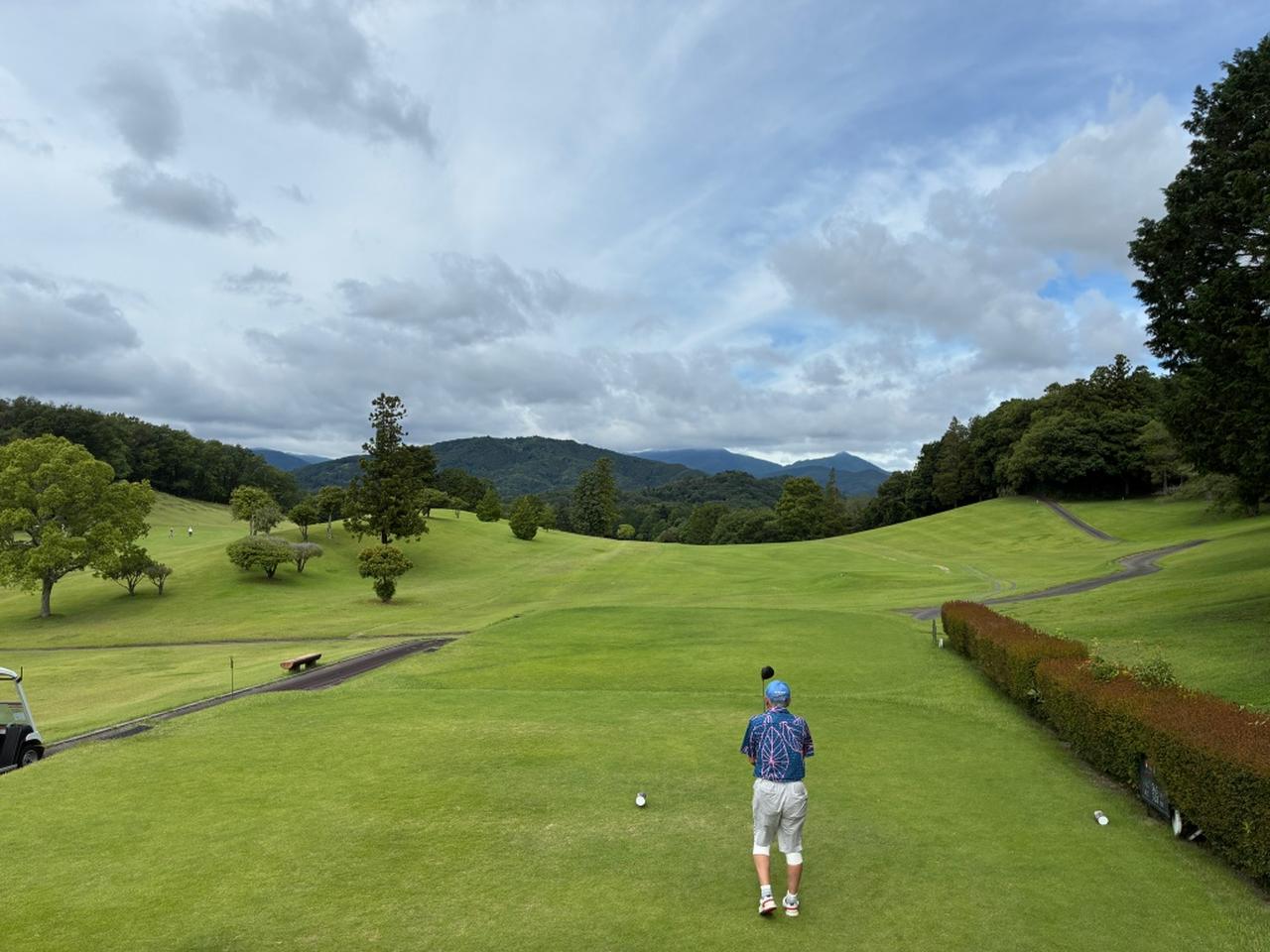 画像: レギュラーティーからでも600Yを超える （Bグリーンは594Y）パー５。3打目以降は打ち上げになっていて、さらに長く感じるハードなホール