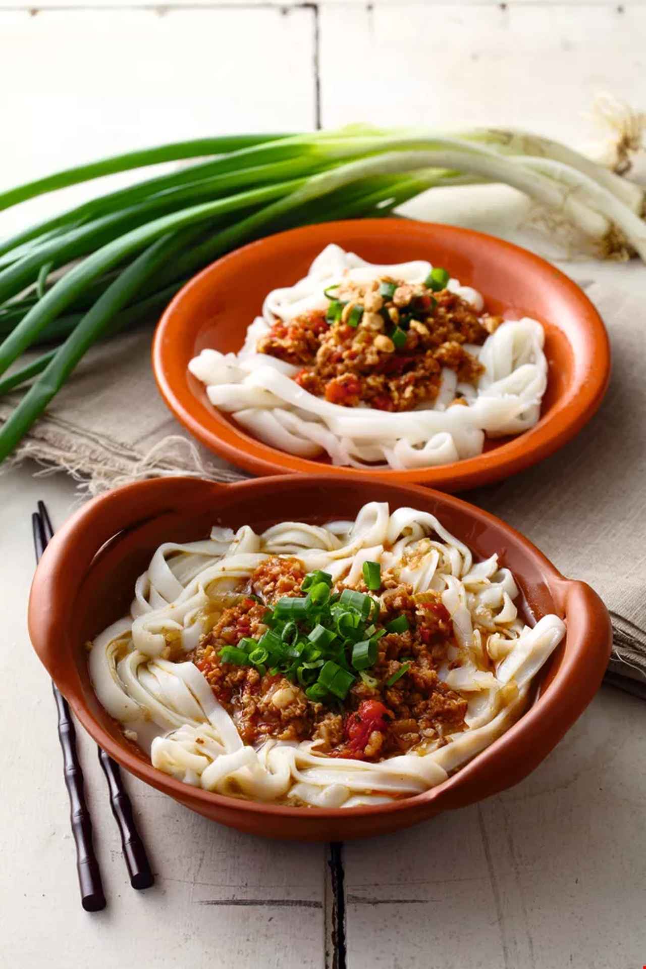 画像: 番茄肉末餌絲（トマトとひき肉の和えエールースー / 米麺）