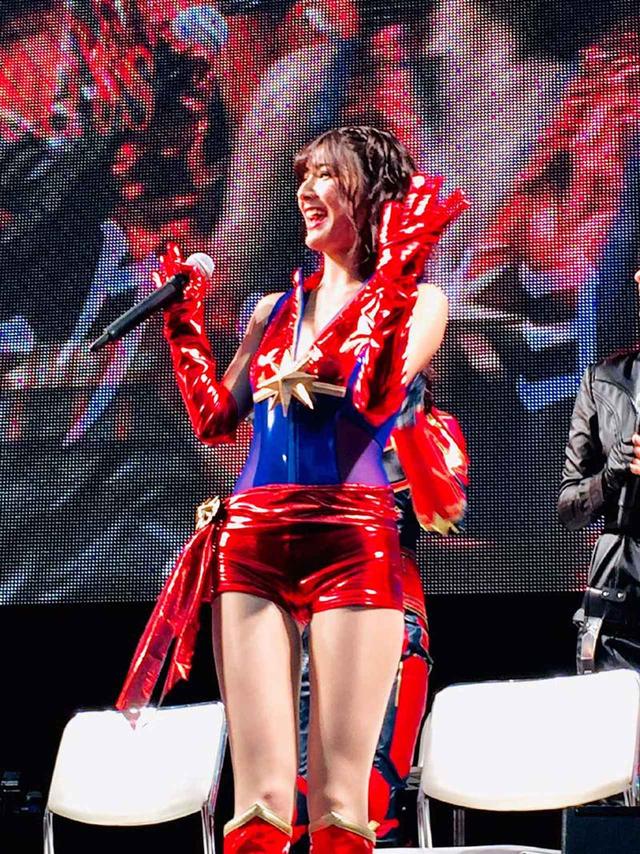 画像1: 彩川ひなの/東京コミコン2018で、ハレンチなキャプテンマーベルのコスプレ衣装を披露