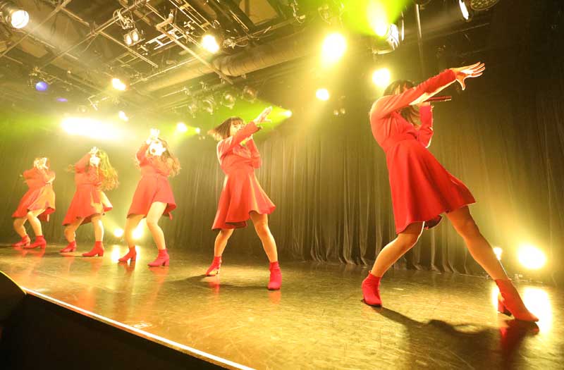 画像 : 9番目の画像 - 「九州女子翼／12回目の定期公演を東京で、地元に先駆け公演。賑やかで楽しい新曲「Fruit MUSIC」を初披露」のアルバム - Stereo Sound ONLINE