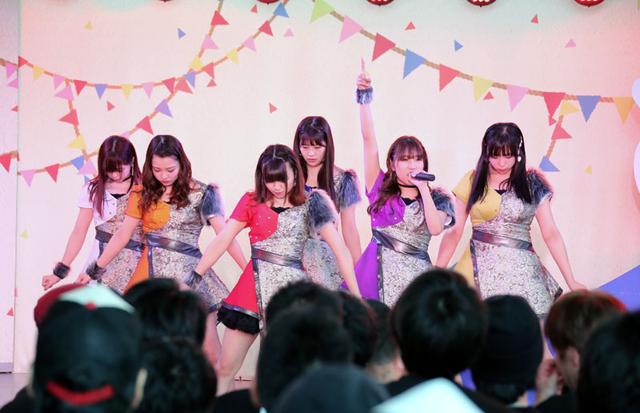 画像5: miniTIF vol.52開催。EVERYDAYS、Lily of the valley、143∞、真っ白なキャンバスら4組がロックなステージを展開