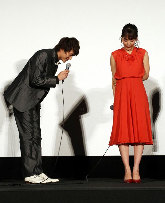 画像4: 伊原六花/初主演ドラマ「明治東京恋伽」の完成披露開催。「原作の世界観をそのまま映像化しています、たくさんの方に愛してほしい」