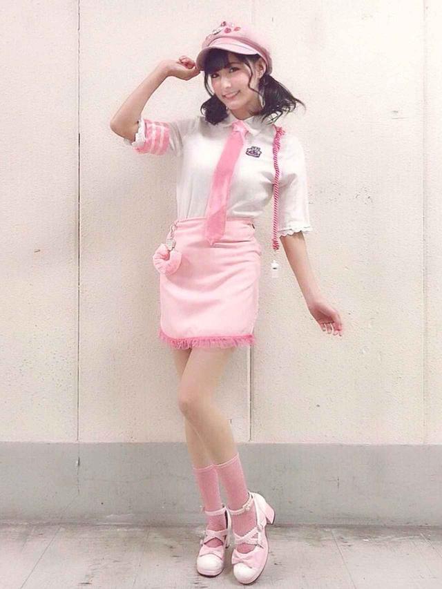 画像2: “ピンク“こと彩川ひなのが、ルミネtheよしもとに初登場!!