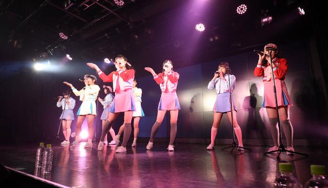 画像1: ハコイリムスメ/依田彩花、山本花奈を新メンバーに迎え、第5期発足。ロックンロール調の新オリジナル曲「キス取りゲーム」も披露