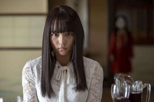 画像2: 浅川梨奈/主演ホラー「黒い乙女Q」5月31日に公開。「こんなにもすべてを疑わないといけない作品は初めてです。各所に張り巡らされた伏線、そして驚愕のラスト。そのすべてを堪能してほしい」