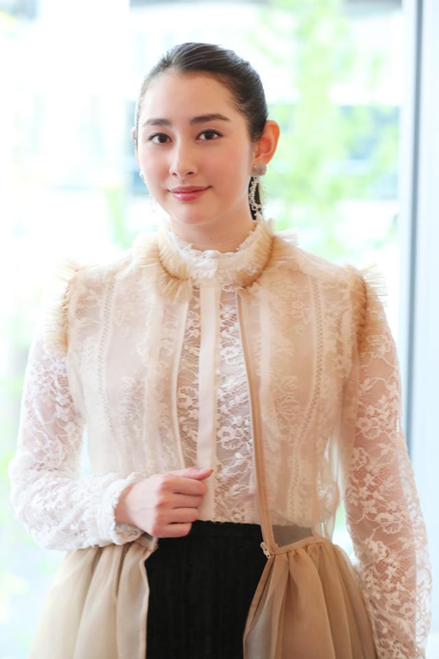 画像2: 早見あかり、松井玲奈/男女の脳の違いを描いた映画「女の機嫌の直し方」で共演。「この作品を観て、すべてのカップルに幸せになってほしい!」
