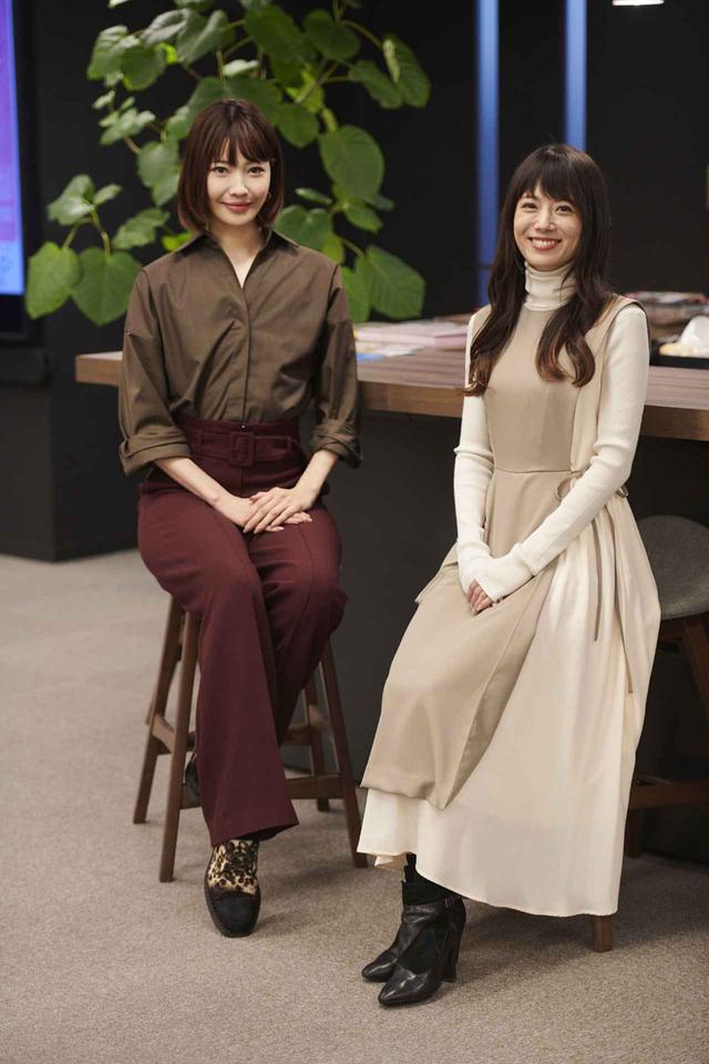 画像1: 人気を呼んだロンドンコメディ「Run For Your Wife」、前回の公演から半年で再演が決定。主役ジョン・スミスの二人の妻を演じるのは、元宝塚歌劇団同期の舞羽美海&十碧れいや!