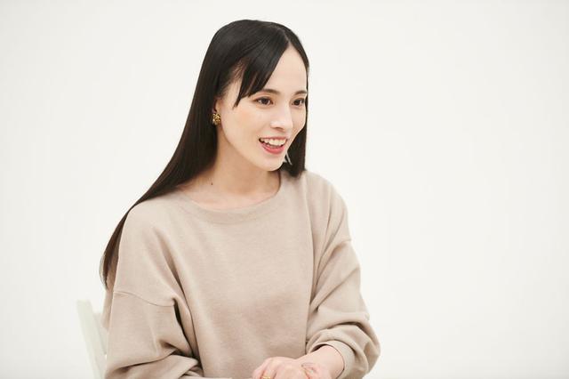 画像4: 舞台『Run For Your Wife』、2度の延期を経ていよいよ12月16日より上演へ。バーバラ・スミスを演じる大湖せしるは、「芯が強く、まっすぐな気持ちをしっかり出したい」と意気込む
