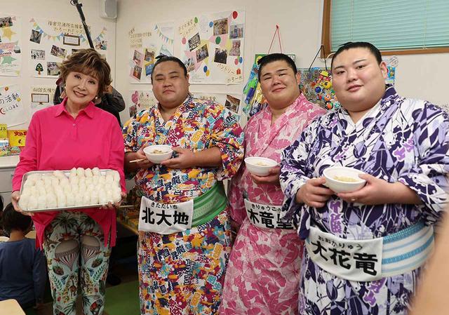 画像4: 「小林幸子」×「立浪部屋」、採れたての「子ども食堂支援米」を使ったおにぎりを、子ども食堂に提供