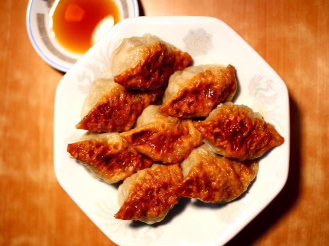 画像: 中央亭の餃子はひとつひとつが大きいので、大人の男性なら8個がちょうどよいくらい