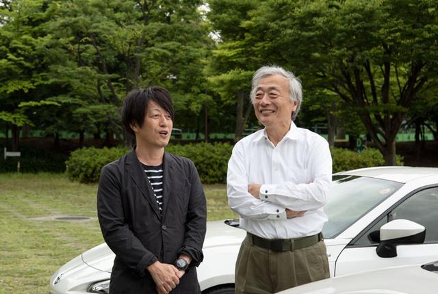 画像: 体験したサウンドのおかげか、笑顔が絶えずに話が弾む土方氏(左)と麻倉氏(右)。