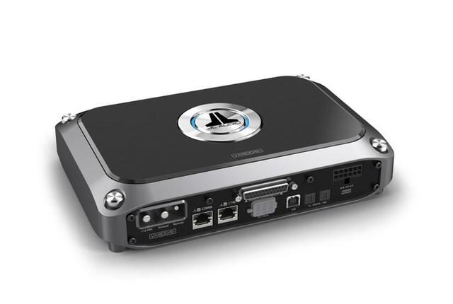 画像: DSP内蔵6チャンネルパワーアンプ「VX600/6i」。